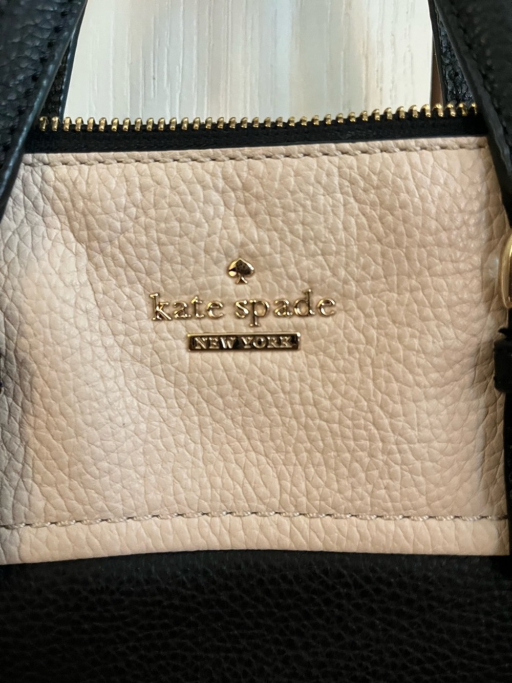 kate spade Two-Tone Black and Cream Crossbody Bag - Picture 8 of 10